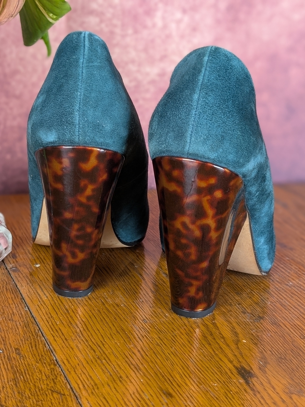 Ramon Tenza Teal Suede Sculptural Heel Pumps | Tortoise Lucite Heels | EU 40 (9) - Picture 11 of 15